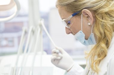 Zahnarzt Behandlung